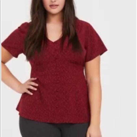 Torrid Red Leopard Print Button Front Top - Picture 4 of 4